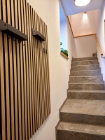 Garderobe und Treppe